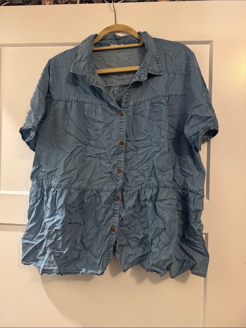Chic Soul Light Blue Button-Front Chambray Peplum Shirt
